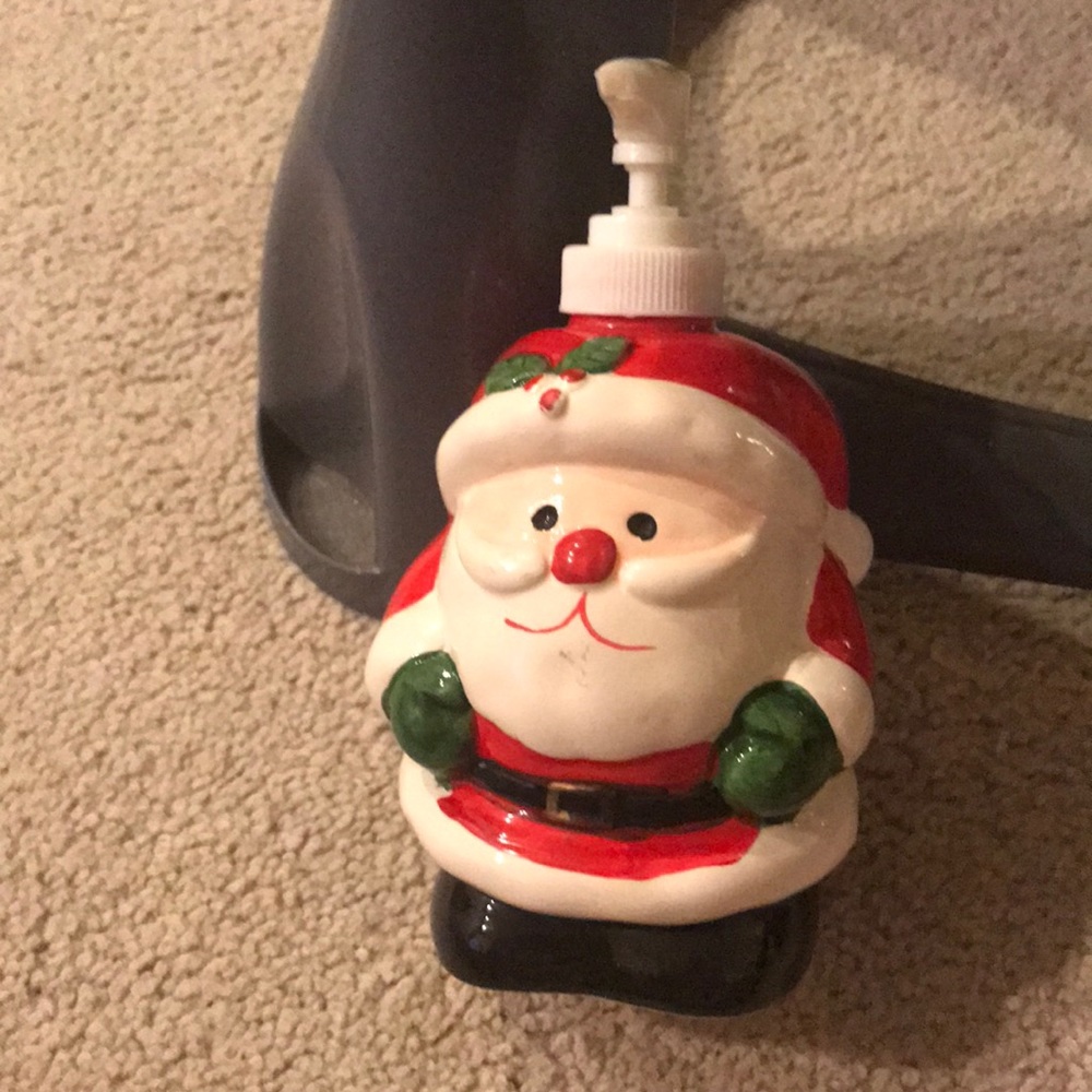 Soap dispenser